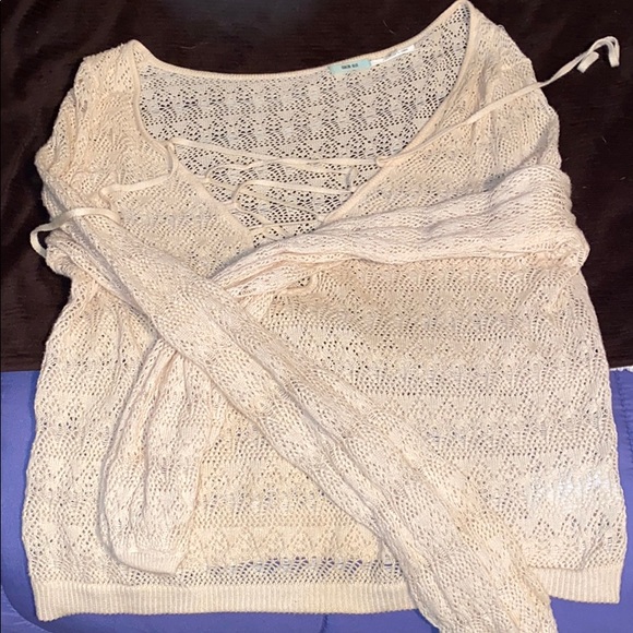 Lace up shirt - Picture 3 of 3